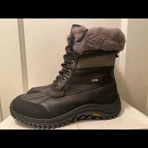 UGG Adirondack II